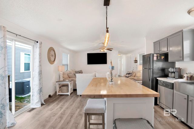 16707 State Highway 180 35, Gulf Shores, AL 36542