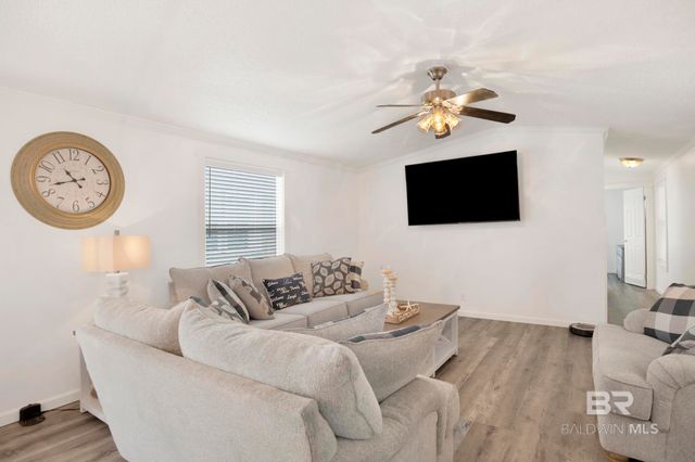 16707 State Highway 180 35, Gulf Shores, AL 36542