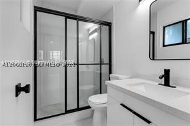 3220 S Le Jeune Rd 3222, Coral Gables, FL 33134