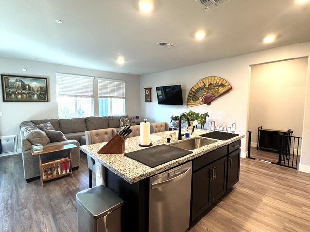 1626 Stepney Way, Plumas Lake, CA 95961