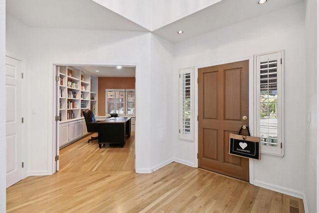 51 Covered Bridge Rd, Carmichael, CA 95608