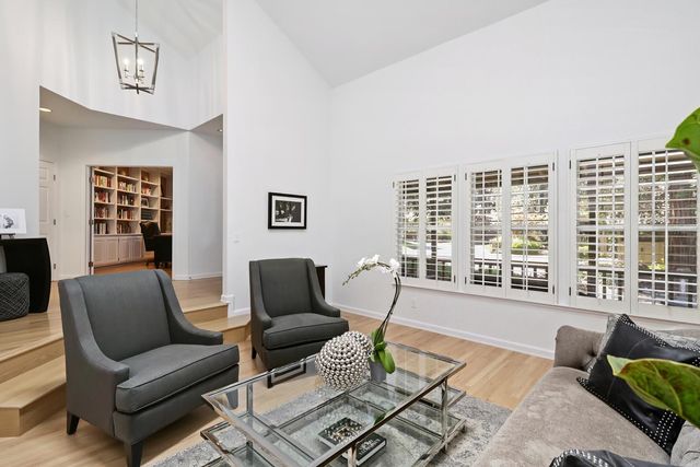 51 Covered Bridge Rd, Carmichael, CA 95608