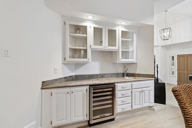 51 Covered Bridge Rd, Carmichael, CA 95608