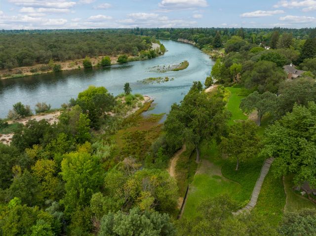 51 Covered Bridge Rd, Carmichael, CA 95608