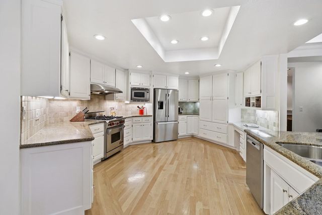 51 Covered Bridge Rd, Carmichael, CA 95608