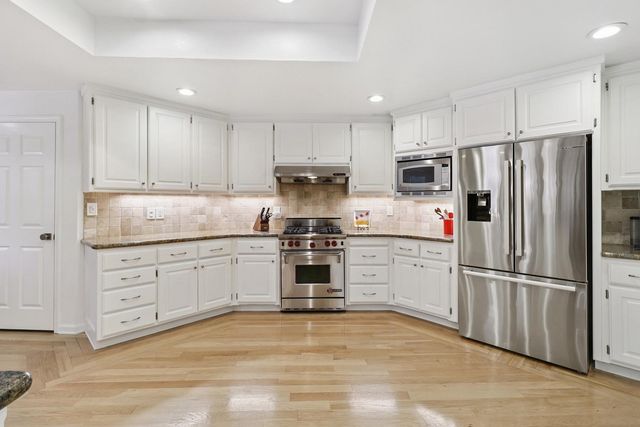 51 Covered Bridge Rd, Carmichael, CA 95608