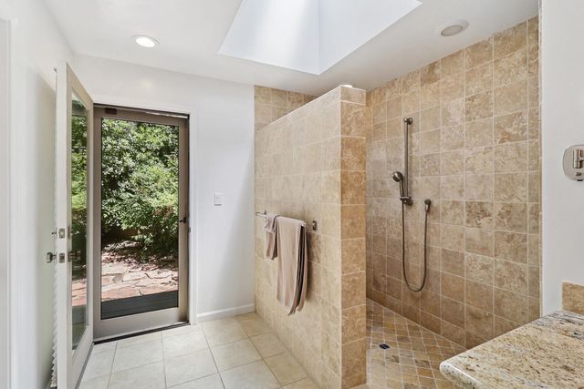 51 Covered Bridge Rd, Carmichael, CA 95608