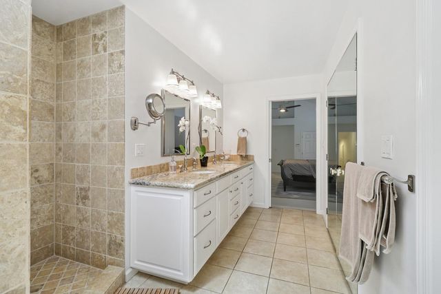 51 Covered Bridge Rd, Carmichael, CA 95608