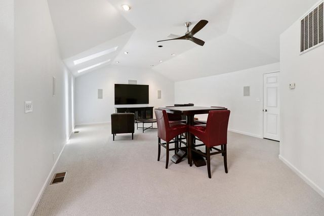 51 Covered Bridge Rd, Carmichael, CA 95608