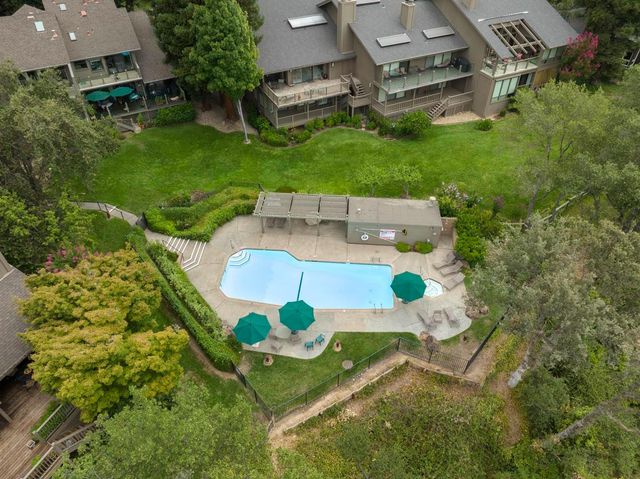 51 Covered Bridge Rd, Carmichael, CA 95608