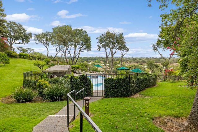 51 Covered Bridge Rd, Carmichael, CA 95608