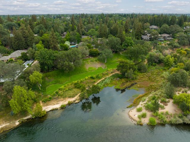 51 Covered Bridge Rd, Carmichael, CA 95608