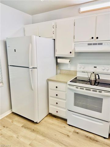 2750 Kings Lake BLVD 204, Naples, FL 34112