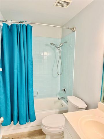 2750 Kings Lake BLVD 204, Naples, FL 34112