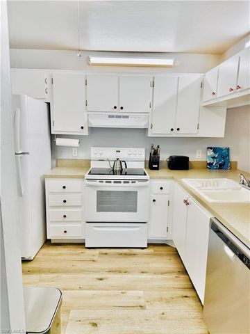 2750 Kings Lake BLVD 204, Naples, FL 34112