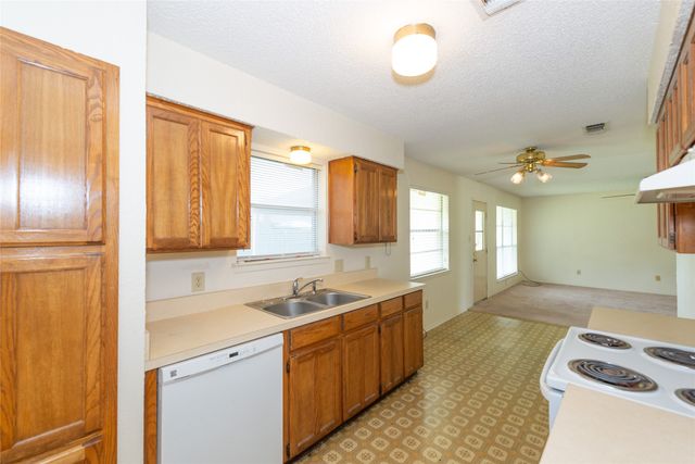 6412 Rebecca Lane, Watauga, TX 76148