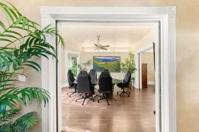 1129 D St, Sacramento, CA 95811