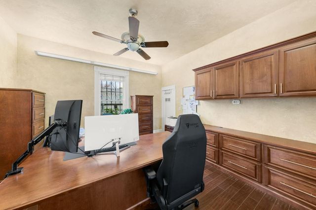 1129 D St, Sacramento, CA 95811