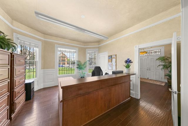 1129 D St, Sacramento, CA 95811