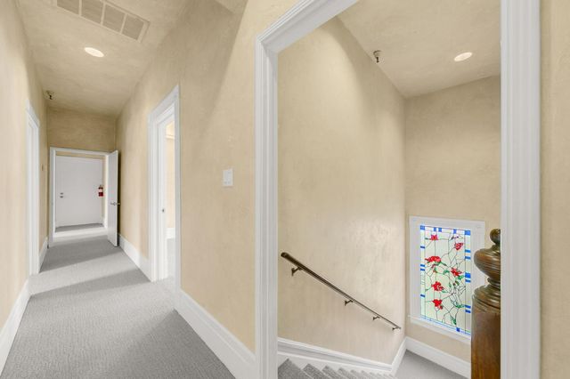 1129 D St, Sacramento, CA 95811