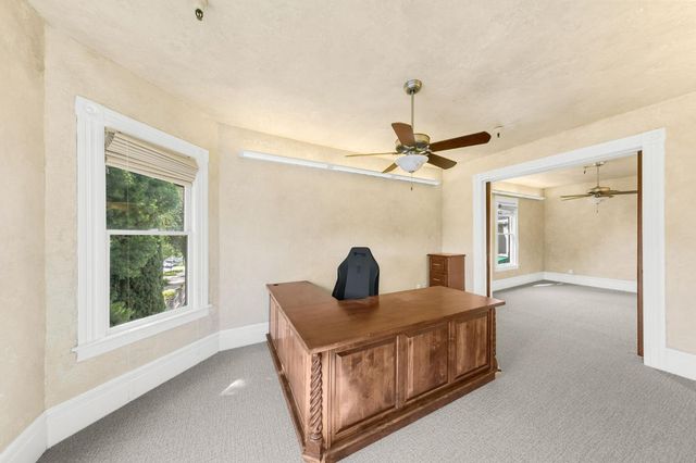 1129 D St, Sacramento, CA 95811