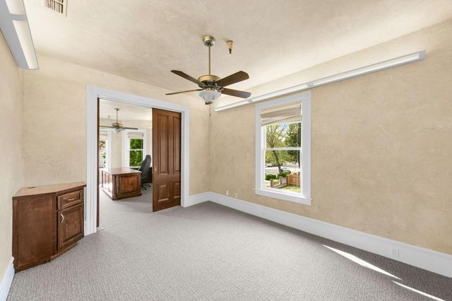 1129 D St, Sacramento, CA 95811