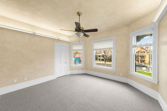 1129 D St, Sacramento, CA 95811