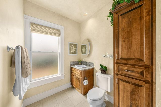 1129 D St, Sacramento, CA 95811