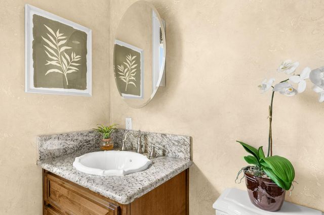 1129 D St, Sacramento, CA 95811