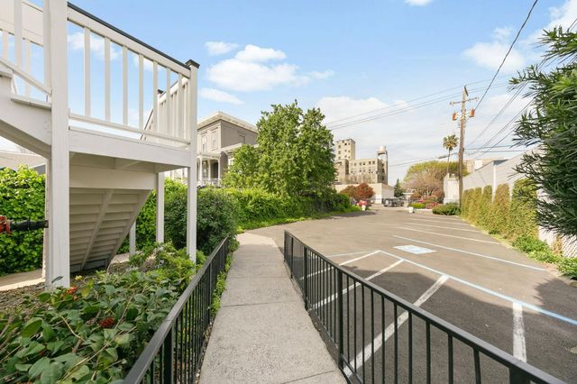 1129 D St, Sacramento, CA 95811