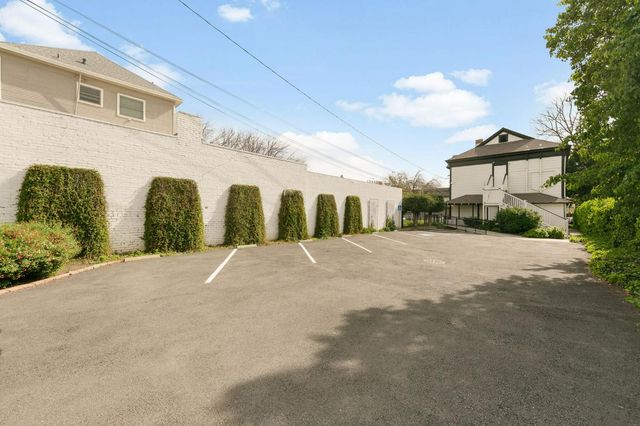 1129 D St, Sacramento, CA 95811