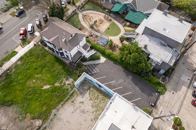 1129 D St, Sacramento, CA 95811