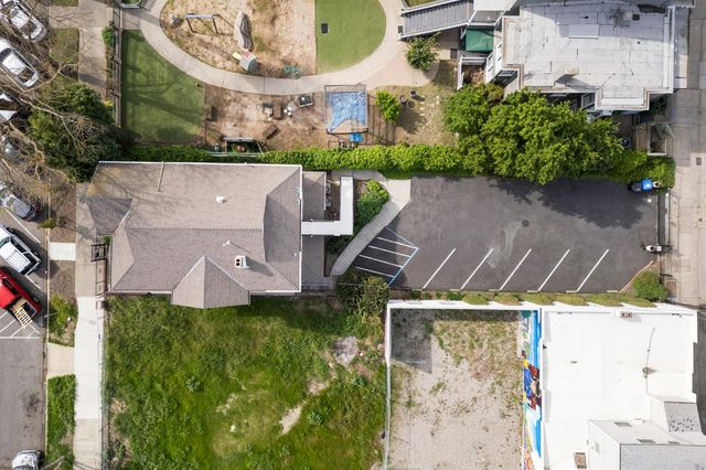 1129 D St, Sacramento, CA 95811