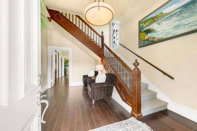 1129 D St, Sacramento, CA 95811