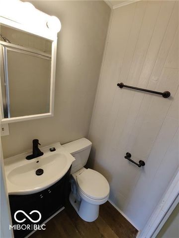 106-108 W Pennsylvania Street, Shelbyville, IN 46176