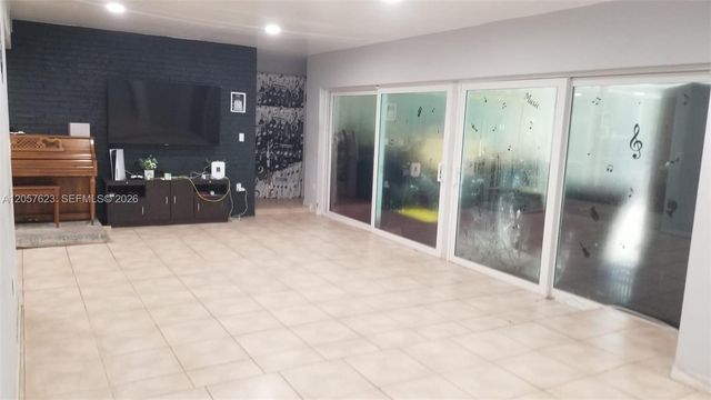 6729 Arbor Drive, Miramar, FL 33023