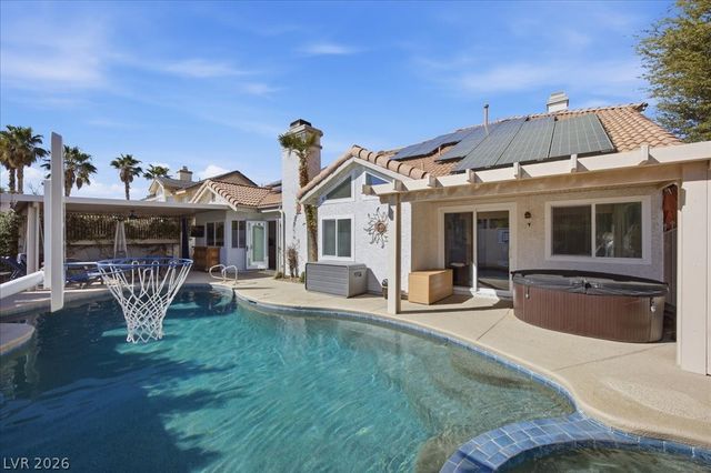 2924 Bridge Creek Street, Las Vegas, NV 89117