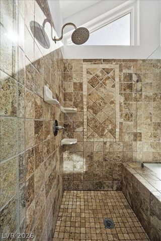 2924 Bridge Creek Street, Las Vegas, NV 89117