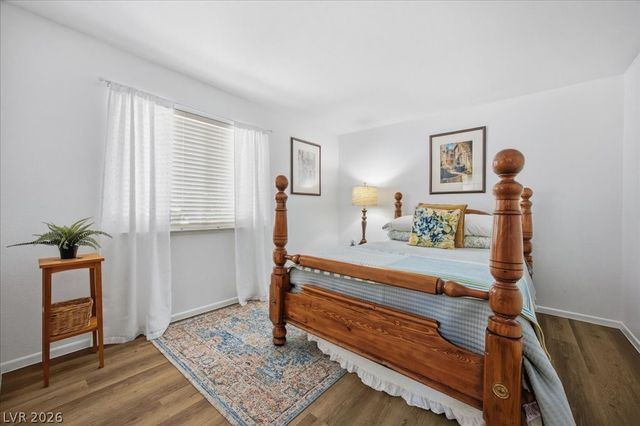 2924 Bridge Creek Street, Las Vegas, NV 89117