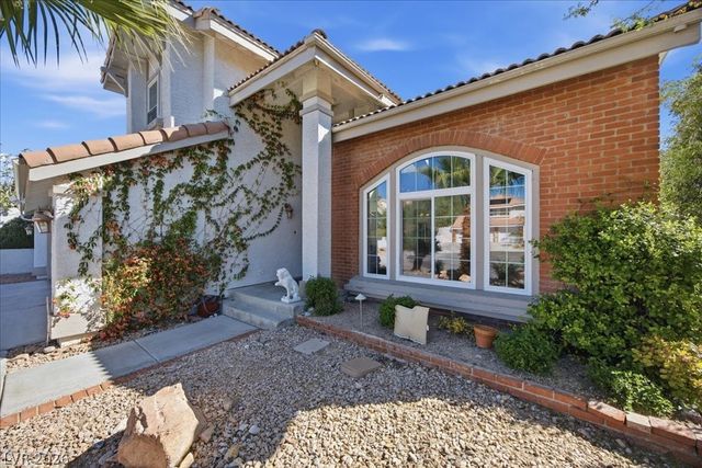 2924 Bridge Creek Street, Las Vegas, NV 89117