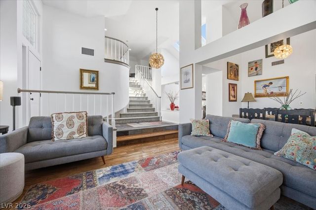 2924 Bridge Creek Street, Las Vegas, NV 89117