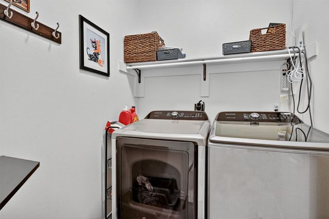 38 Lone Oak Boulevard, Pottsboro, TX 75076