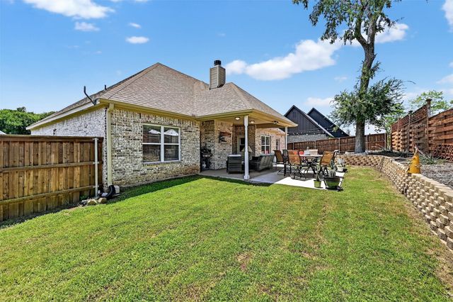 38 Lone Oak Boulevard, Pottsboro, TX 75076