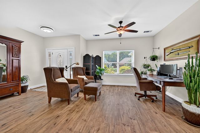 38 Lone Oak Boulevard, Pottsboro, TX 75076