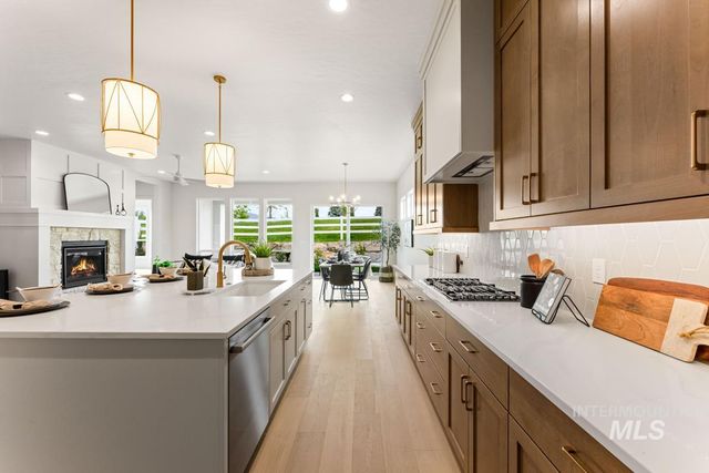 9121 W River Otter Dr, Boise, ID 83714