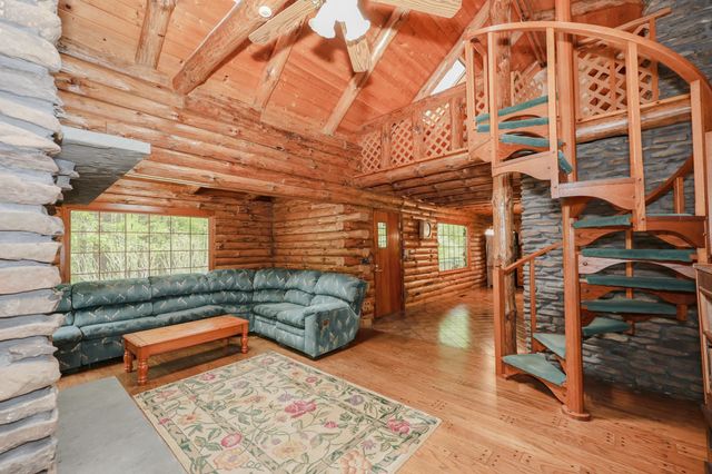 34 Edwards Mill Road, Chester, NH 03036