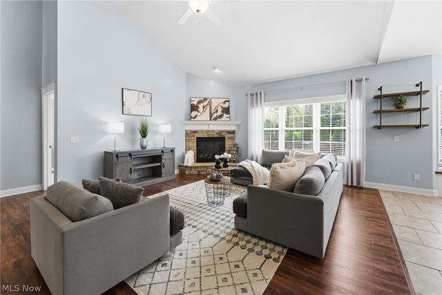 8888 Scotsbury Street NW, Massillon, OH 44646