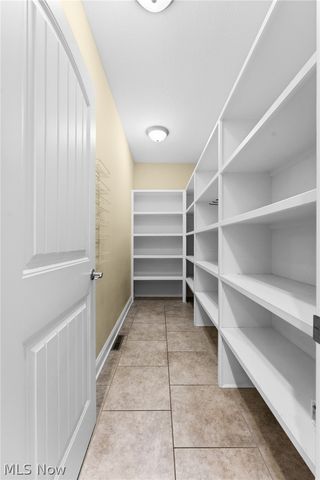 8888 Scotsbury Street NW, Massillon, OH 44646