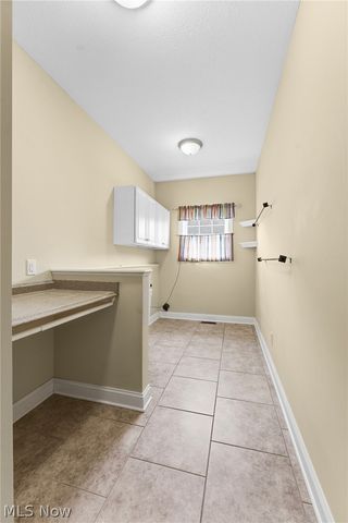 8888 Scotsbury Street NW, Massillon, OH 44646