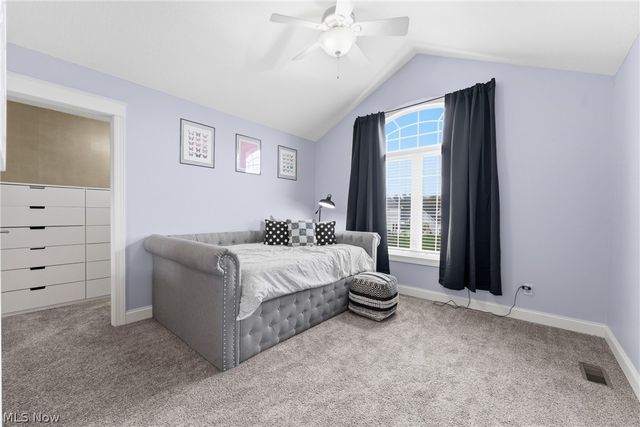 8888 Scotsbury Street NW, Massillon, OH 44646